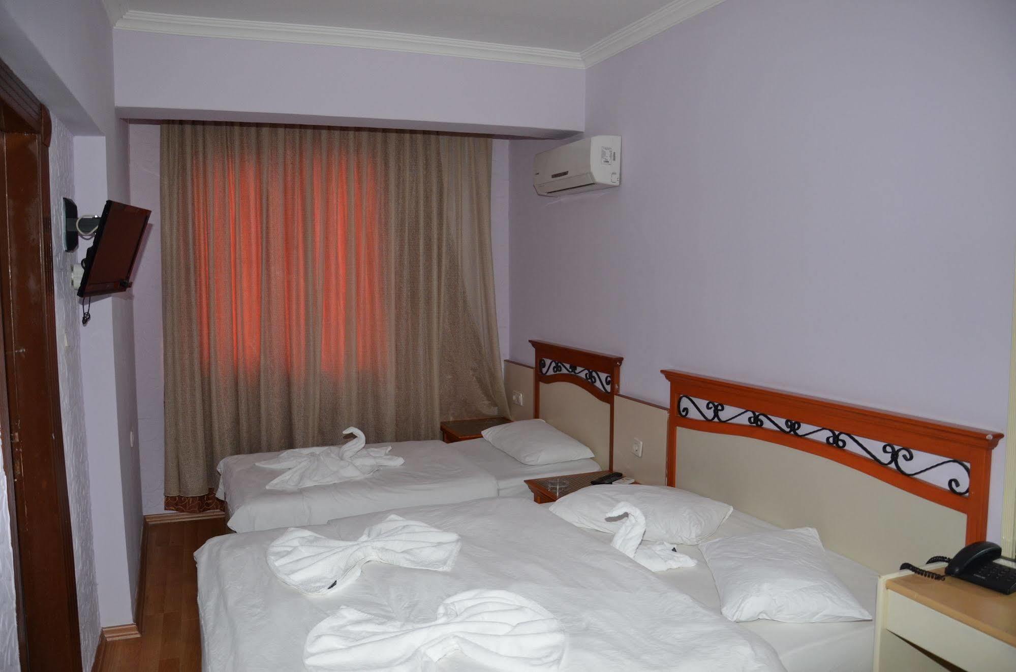 Ozturk Hotel Анталья Экстерьер фото